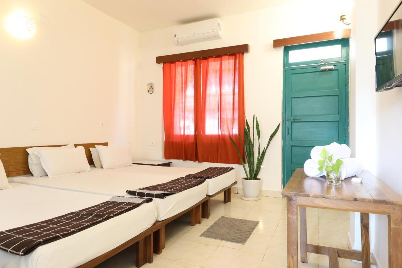 Teles Westend Hotel Marmagao ภายนอก รูปภาพ