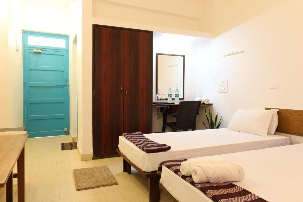 Teles Westend Hotel Marmagao ภายนอก รูปภาพ